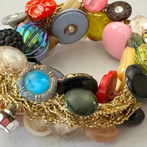 Vintage Button Bracelet Colorful Mixed Buttons & Beads on Gold Crochet Base 43g - Picture 8 of 12